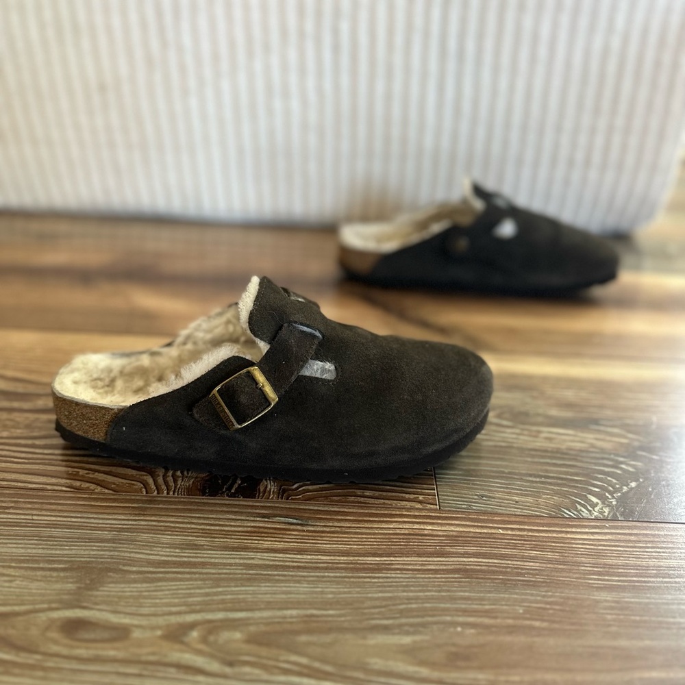 Birkenstock Women's Boston Shearling-Lined Suede Clogs Mocha Size 40 Women’s 9